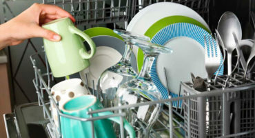 Как да почистите съдомиялна машина у дома