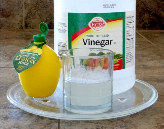 Hur man rengör en mikrovågsugn med citron