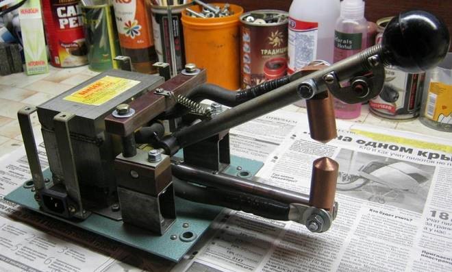 Doe-het-zelf lasmachine uit de magnetron: contactlassen of puntlassen - stapsgewijze instructies