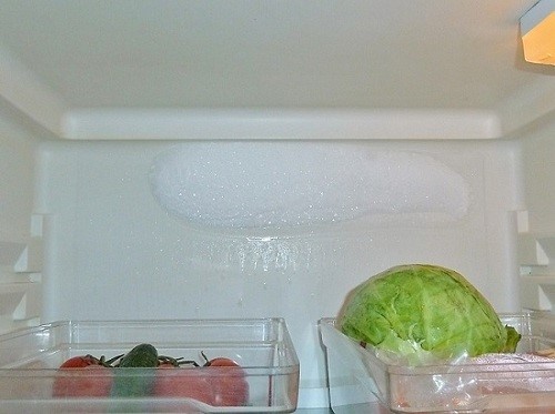 Γιατί το ψυγείο είναι πολύ κρύο και τι πρέπει να κάνετε - συνήθεις αιτίες και τρόποι για να διορθώσετε τις βλάβες