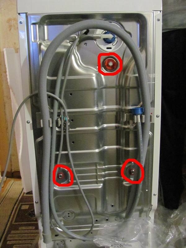 El refrigerador rechina, hace clic, zumba, explota durante la operación: qué hacer