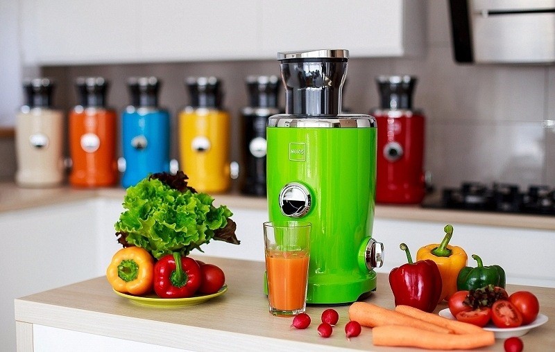 Hvordan man vælger en juicer til frugt og grøntsager til hjemmet: valgmuligheder og brugsanvisning