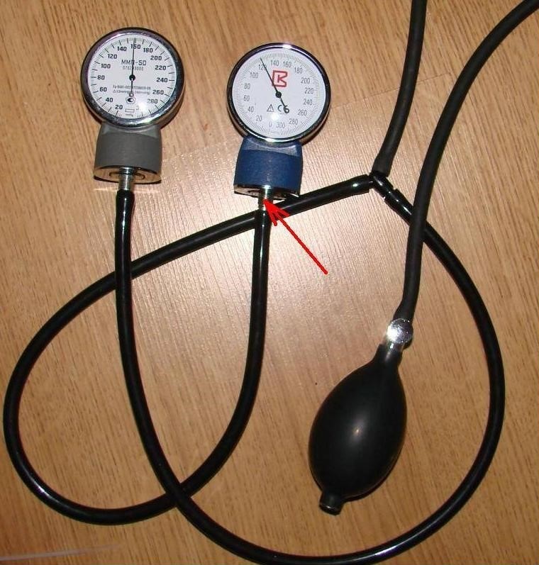Механичен апарат за измерване на кръвното налягане за домашна употреба: класиране на най-добрите модели
