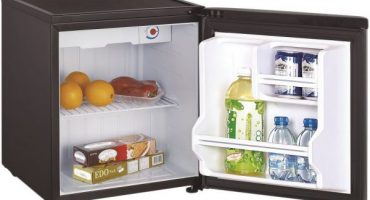 Selección del refrigerador en tamaño y gabinete para el refrigerador.