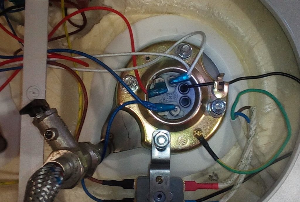 Tự tháo dỡ máy nước nóng và các bộ phận riêng lẻ
