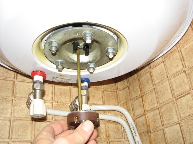 Магнезиев анод във водонагреватели: за какво е необходимо, как да премахнете и промените