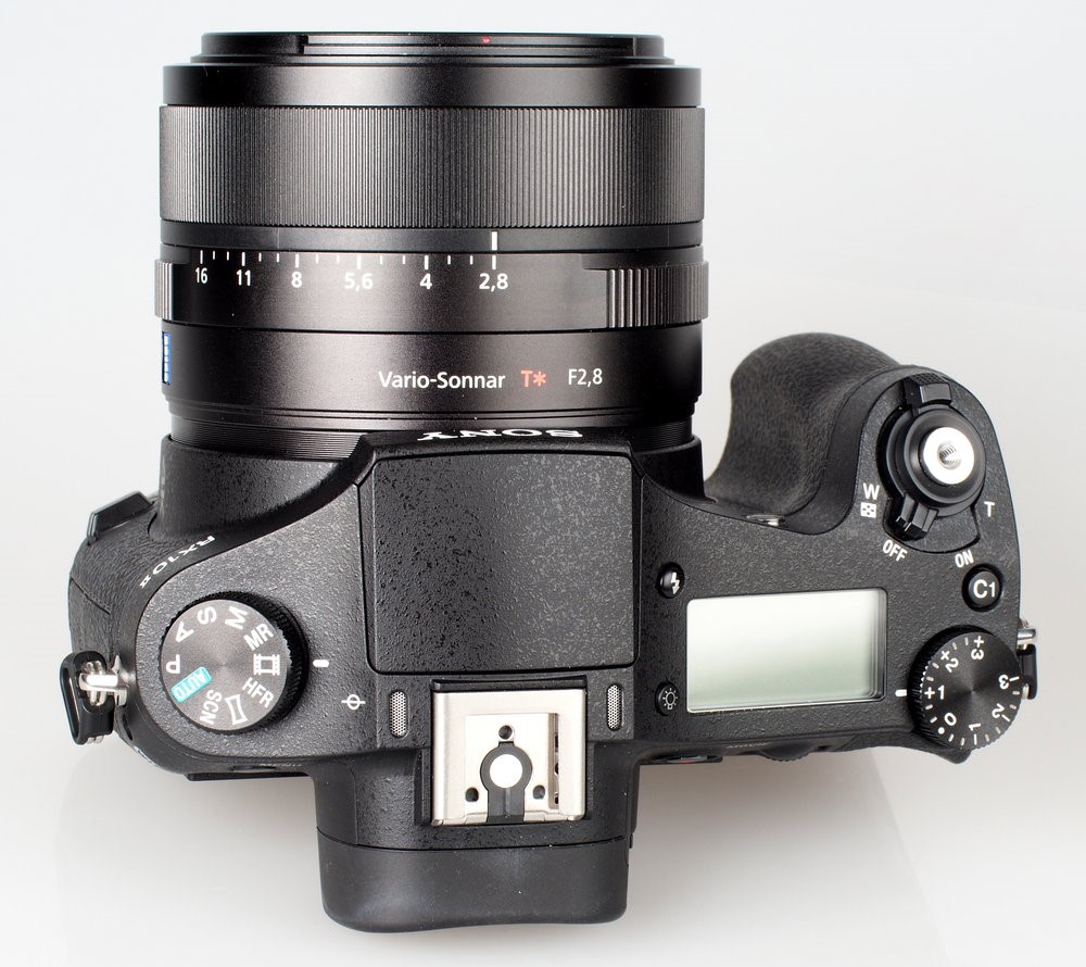 Hur man väljer en kamera för högkvalitativt foto (kompakt, tvålskål, DSLR)