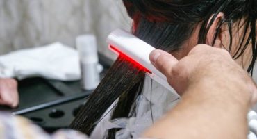 Przywróć zniszczone włosy pomoże żelazko ultradźwiękowe na podczerwień