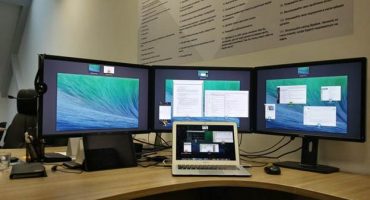 Paano gumawa ng isang monitor mula sa isang laptop para sa isang PC
