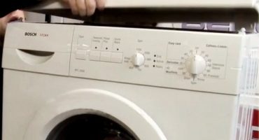 Kā atvērt veļas mazgājamās mašīnas augšējo vāku, izmantojot Indesit, Lg, Bosch, Samsung piemēru?