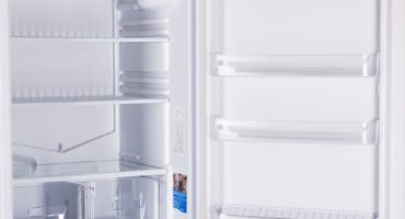 Vad är ett torkat avfrostningssystem för kylskåp