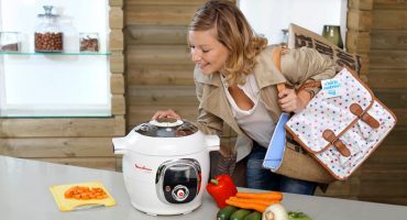 Slow cooker redmond: πώς να ρυθμίσετε την ώρα και την αντίστροφη μέτρηση